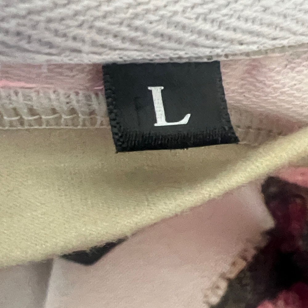 Patchwork Sweatshirt with Cross Design - image 10